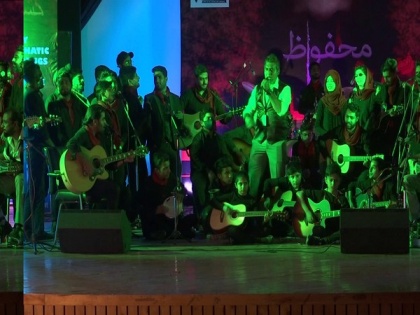 Srinagar concert encourages youth to take up sports, art and not turn to drugs | Srinagar concert encourages youth to take up sports, art and not turn to drugs