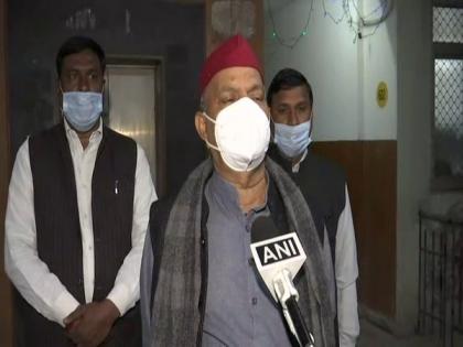 Farmers an incarnation of God, BJP shouldn't make them angry: SP leader | Farmers an incarnation of God, BJP shouldn't make them angry: SP leader Farmers an incarnation of God, BJP shouldn't make them angry: SP leader | Farmers an incarnation of God, BJP shouldn't make them angry: SP leader