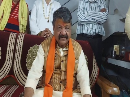 Congress' policy is to get "chair", has no ideology, says Kailash Vijayvargiya | Congress' policy is to get "chair", has no ideology, says Kailash Vijayvargiya