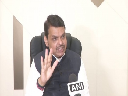 Why hasen't Priyanka Gandhi gave suggestions to Maharashtra to tackle second COVID-19 wave? says Devendra Fadnavis | Why hasen't Priyanka Gandhi gave suggestions to Maharashtra to tackle second COVID-19 wave? says Devendra Fadnavis