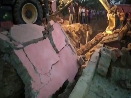 6 labourers killed after wall falls on them in Bihar's Khagaria | 6 labourers killed after wall falls on them in Bihar's Khagaria