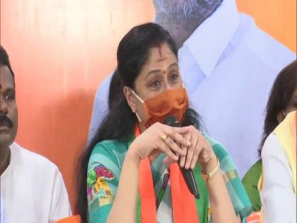 KCR a better actor than I am: Vijayashanti | KCR a better actor than I am: Vijayashanti KCR a better actor than I am: Vijayashanti | KCR a better actor than I am: Vijayashanti