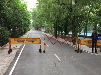 Educational institute in Indore declares 'no vehicle zone' on campus in effort to save squirrels | Educational institute in Indore declares 'no vehicle zone' on campus in effort to save squirrels