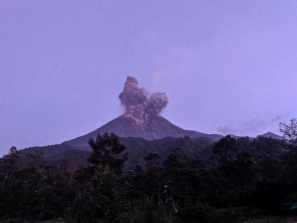 Hundreds of residents evacuated amid volcanic eruption in Spain | Hundreds of residents evacuated amid volcanic eruption in Spain Hundreds of residents evacuated amid volcanic eruption in Spain | Hundreds of residents evacuated amid volcanic eruption in Spain