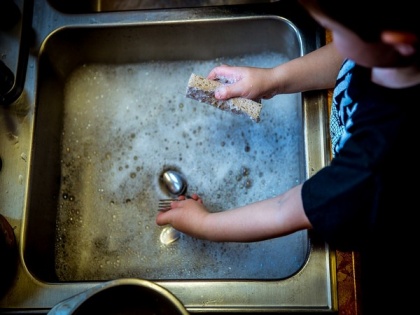 Doing household chores don't influence child's self-control development: study | Doing household chores don't influence child's self-control development: study