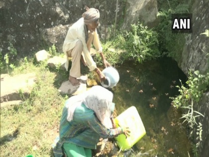 Villagers in J-K's Udhampur trek kilometres to fetch water | Villagers in J-K's Udhampur trek kilometres to fetch water