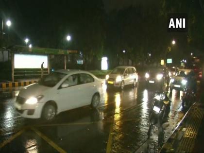 Delhi receives light rain on Thursday evening | Delhi receives light rain on Thursday evening Delhi receives light rain on Thursday evening | Delhi receives light rain on Thursday evening