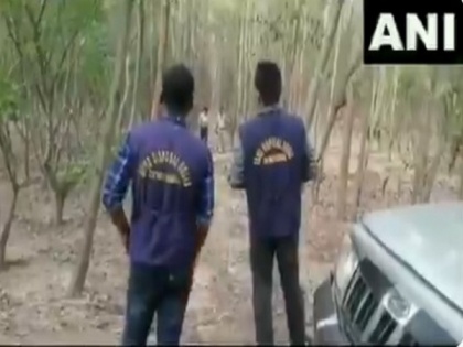 Ahead of phase 2 polls in Bengal, security forces neutralise 17 crude bombs in West Midnapur | Ahead of phase 2 polls in Bengal, security forces neutralise 17 crude bombs in West Midnapur