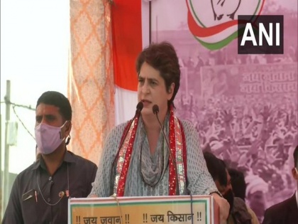 Priyanka Gandhi in UP for second time this month, Congress likely to finalise 100 candidates during her visit ahead of Assembly polls | Priyanka Gandhi in UP for second time this month, Congress likely to finalise 100 candidates during her visit ahead of Assembly polls