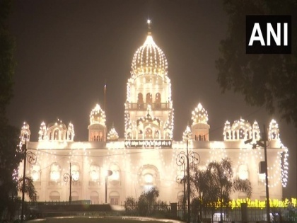 Monuments across country illuminated on Diwali eve | Monuments across country illuminated on Diwali eve
