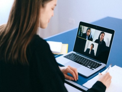 Study finds videoconferences to be more exhausting when participants don't feel group belonging | Study finds videoconferences to be more exhausting when participants don't feel group belonging