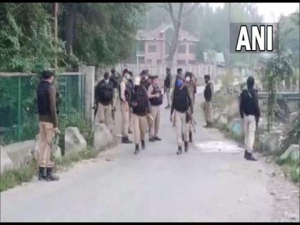 Cop killed in terrorist firing in J-K's Kulgam | Cop killed in terrorist firing in J-K's Kulgam Cop killed in terrorist firing in J-K's Kulgam | Cop killed in terrorist firing in J-K's Kulgam