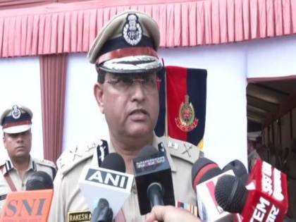 Police taking appropriate measures against gangsters committing crimes using mobile phones inside jail, says Delhi Police Commissioner | Police taking appropriate measures against gangsters committing crimes using mobile phones inside jail, says Delhi Police Commissioner