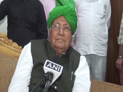 Form third front to safeguard country's interests, says OP Chautala | Form third front to safeguard country's interests, says OP Chautala