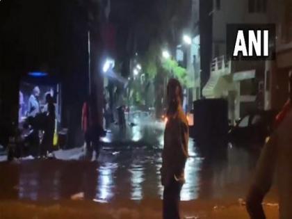 Heavy rains disrupt normal life in parts of Bengaluru | Heavy rains disrupt normal life in parts of Bengaluru