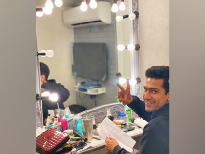 Vicky Kaushal begins shooting after months, fans wish 'all the best' | Vicky Kaushal begins shooting after months, fans wish 'all the best'