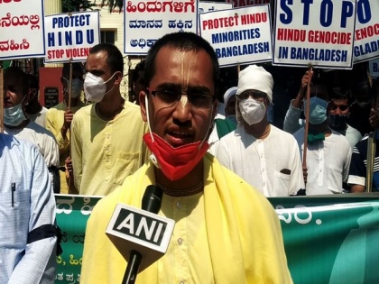 Bangladesh violence: ISKCON devotees hold protest in Karnataka's Dharwad | Bangladesh violence: ISKCON devotees hold protest in Karnataka's Dharwad