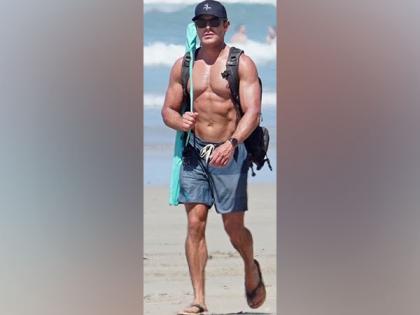 Zac Efron flaunts chiselled body while jogging shirtless on Costa Rica beach | Zac Efron flaunts chiselled body while jogging shirtless on Costa Rica beach