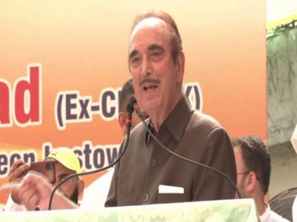 With "all parties divide people" remark, Ghulam Nabi Azad hints at retirement from politics | With "all parties divide people" remark, Ghulam Nabi Azad hints at retirement from politics