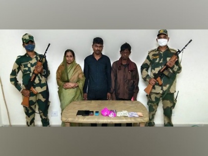 BSF arrest 3 Bangladeshi nationals for crossing border | BSF arrest 3 Bangladeshi nationals for crossing border