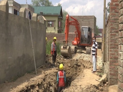 Construction of new drainage system funded by World Bank underway in Sringar | Construction of new drainage system funded by World Bank underway in Sringar