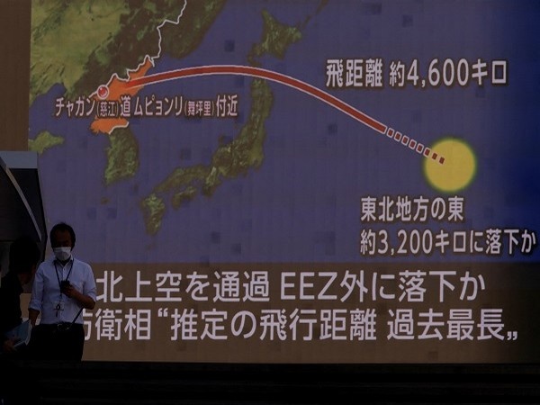 북한, 일본 경제수역 밖에 위치한 탄도미사일로 의심되는 발사체 발사