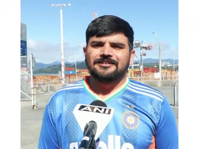 Indian Fans Throng Wellington, Eager for 3rd T20I Against New Zealand ...