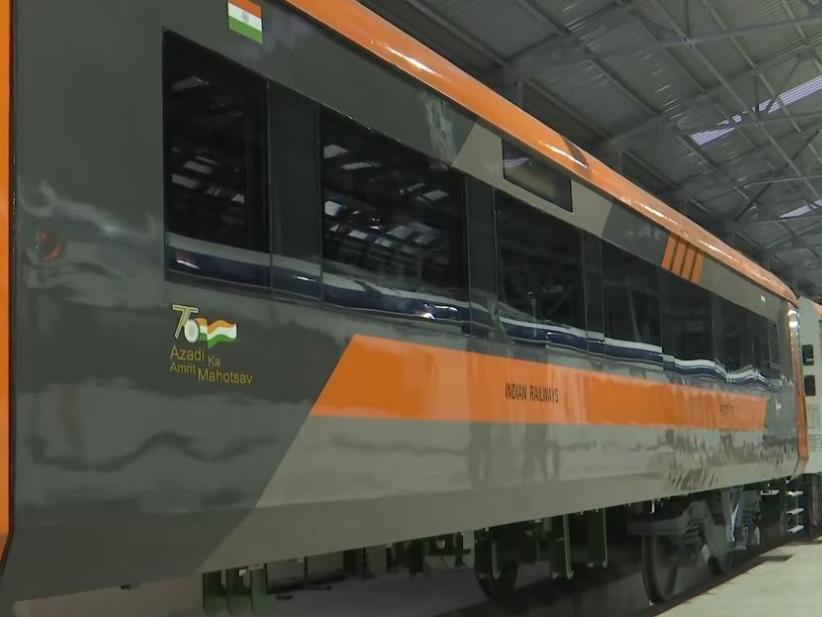 New Vande Bharat Express Will Be Saffron In Colour, Railway Minister ...