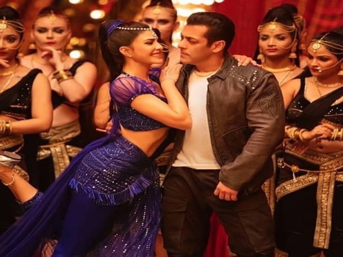 Radhe song Dil De Diya: Salman shines in the peppy track with his funny  dance 