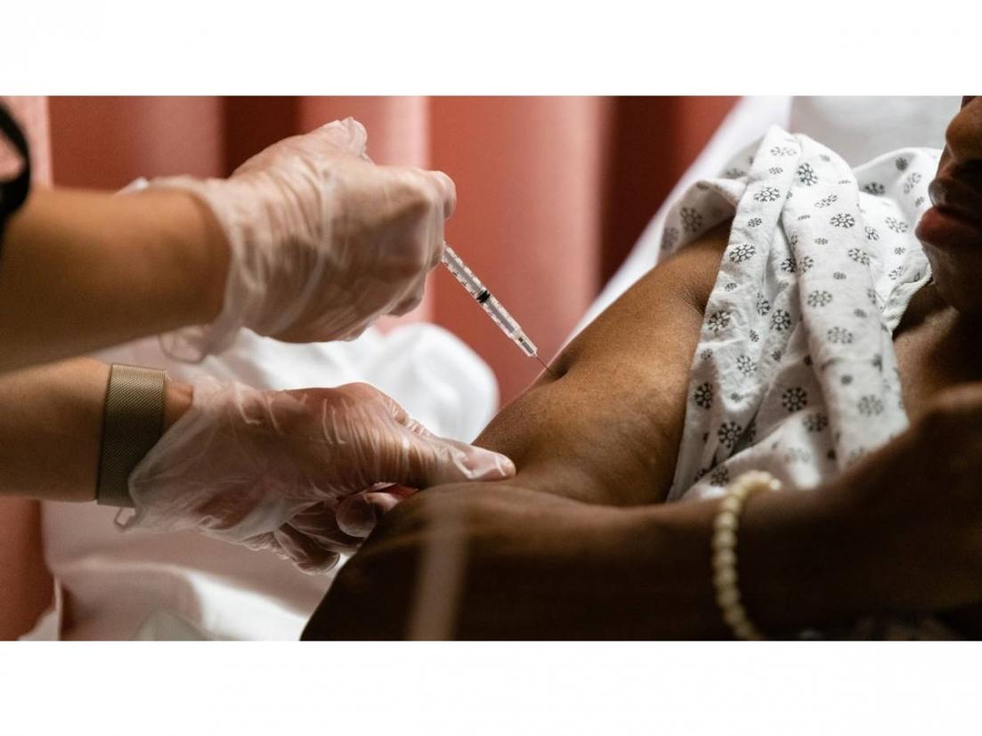 Govt warns citizens to beware of fraudsters asking for Covid19 vaccine registration | english.lokmat.com