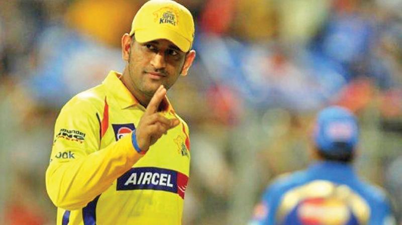 Confirmed! MS Dhoni will be playing for CSK in 2021, refutes rumours of IPL retirement | english.lokmat.com