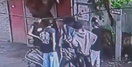 Amravati Crime: Youth Stabbed To Death In Brutal Daylight Attack; Palm Severed, Incident Caught On CCTV (VIDEO)
