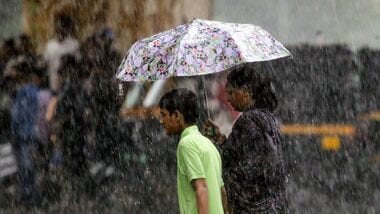 Monsoon Havoc in Mumbai: Schools Closed, Rail and Road Traffic Disrupted as More Showers Predicted on July 5th