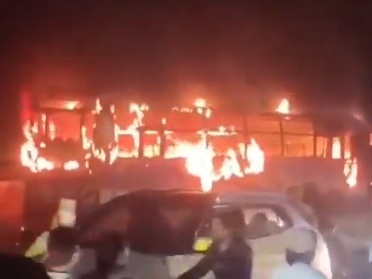 Bhiwandi Bus Fire: Empty Tourist Bus Catches Fire,; No Injuries Reported