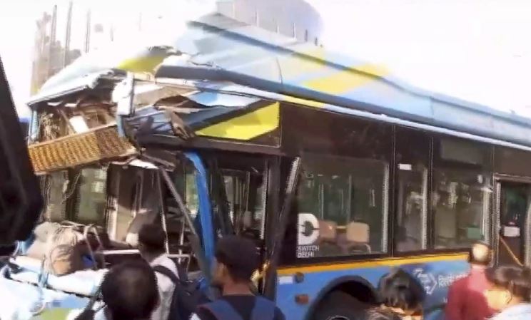 Delhi: Two DTC Buses Collide at Nauroji Nagar During Early Morning ...