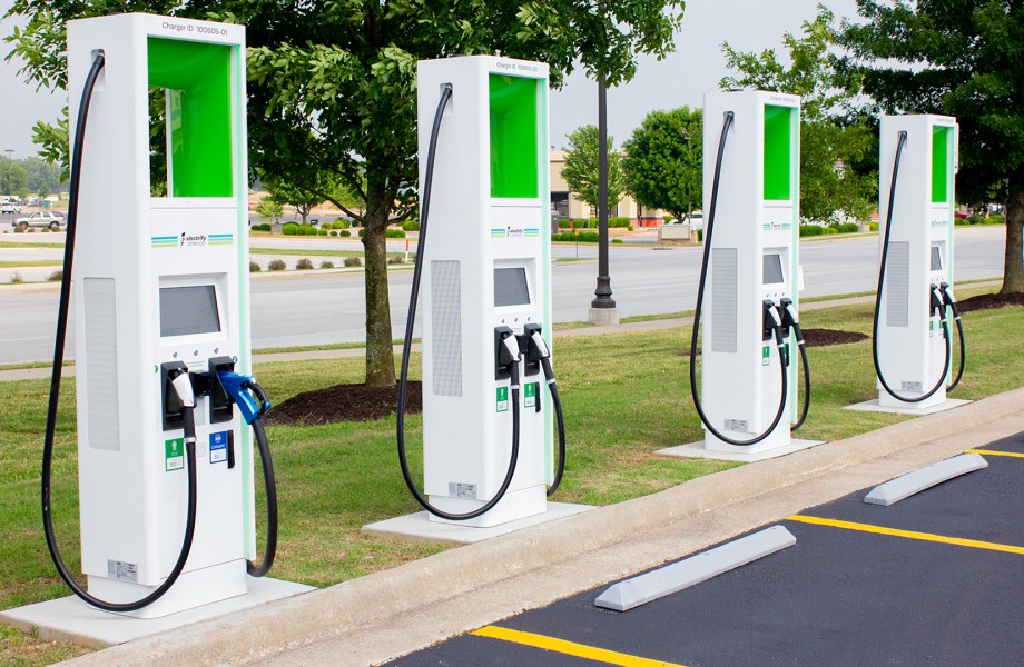 Karnataka Leads India with 5,765 EV Charging Stations, Maharashtra Comes Second Reveals Bureau of Energy Efficiency Data