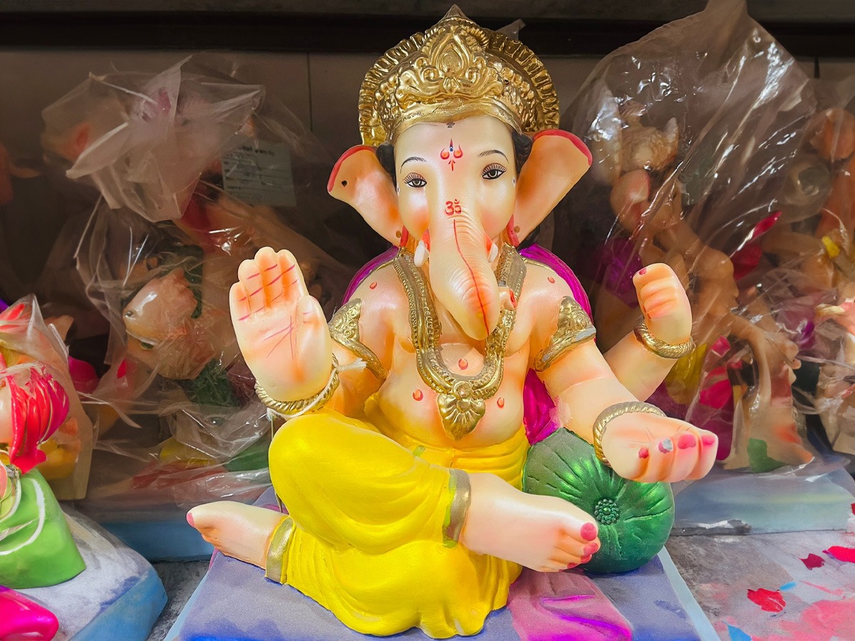 Ganpati Decoration Ideas 2024: Eco-Friendly and Homemade Makhar Ideas ...