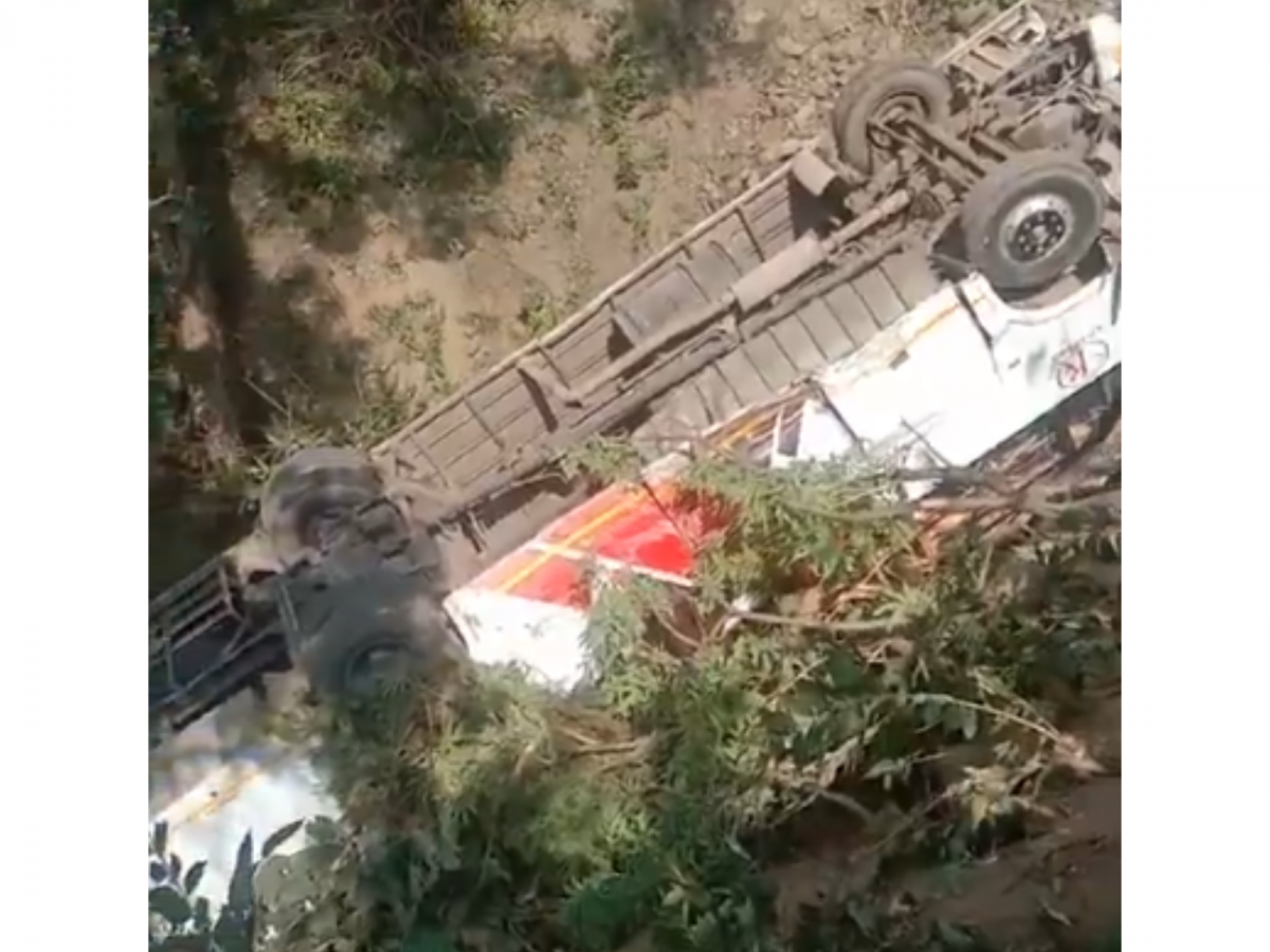 Haryana School Bus Accident: Vehicle Carrying School Children Overturns ...
