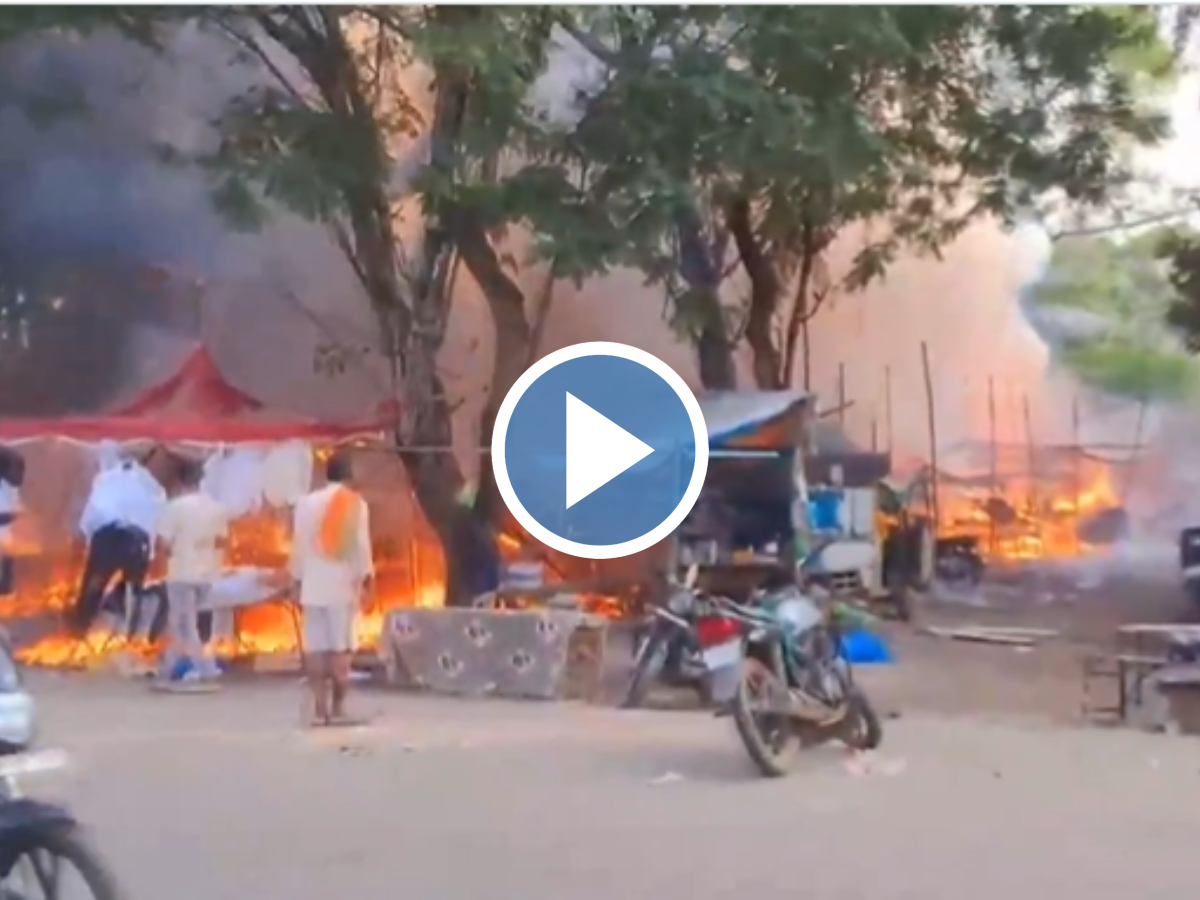 Jharkhand: Major Fire Breaks Out in Firecracker Retailer Shops in ...