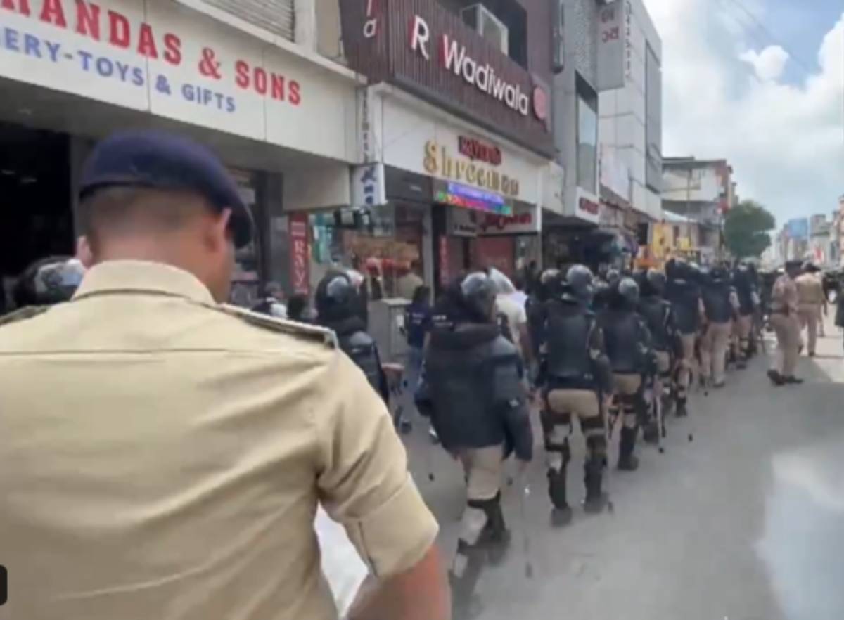 ईद-ए-मिलाद 2024 पर गुजरात में जुलूस: सूरत में 15,000 पुलिस कर्मी और होमगार्ड तैनात - www.lokmattimes.com