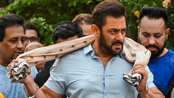Salman Khan gets death threat allegedly from Goldy Brar for lashing out ...