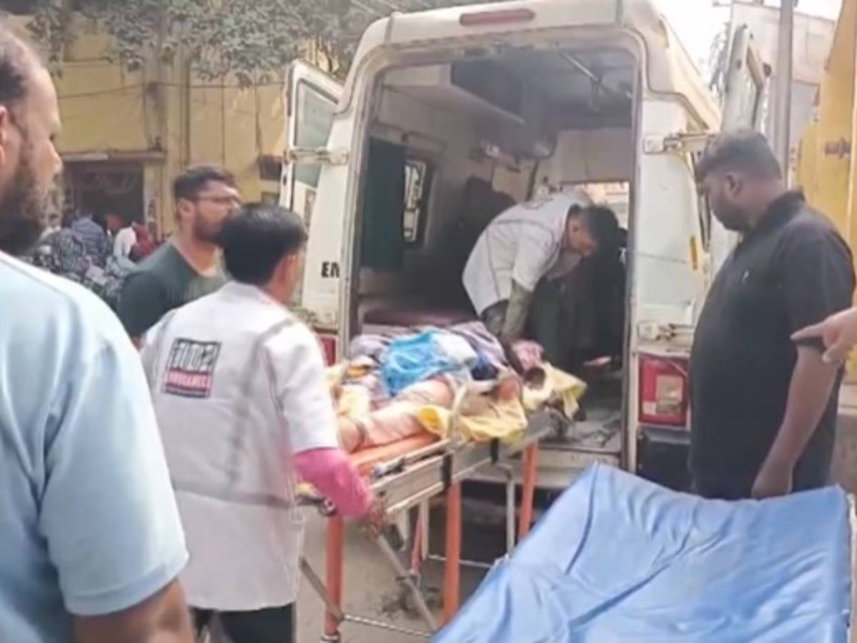 UP Accident: 38 Injured After Truck Rams Into Bus Carrying Pilgrims ...