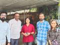 Thane Police Reunite Family with Lost Bag Containing 70 Grams of Gold and 15,000 Rs - Hindi News | Thane Police Reunite Family with Lost Bag Containing 70 Grams of Gold and 15,000 Rs | Latest maharashtra News at Lokmattimes.com