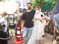 Rhea Chakraborty and brother Showik arrive for second round of questioning before ED - Hindi News | Rhea Chakraborty and brother Showik arrive for second round of questioning before ED | Latest entertainment News at Lokmattimes.com