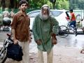 Gulabo Sitabo Review: Amitabh Bachchan and Ayushmann Khurrana steal the show with their amusing tale of greed and fight - Hindi News | Gulabo Sitabo Review: Amitabh Bachchan and Ayushmann Khurrana steal the show with their amusing tale of greed and fight | Latest entertainment News at Lokmattimes.com