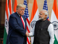 Narendra Modi welcomes Donald Trump's decision of donating ventilators to fight COVID-19 - Hindi News | Narendra Modi welcomes Donald Trump's decision of donating ventilators to fight COVID-19 | Latest politics News at Lokmattimes.com