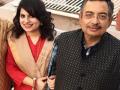 Veteran journalist Vinod Dua in ICU; daughter Mallika dismisses death rumours - Hindi News | Veteran journalist Vinod Dua in ICU; daughter Mallika dismisses death rumours | Latest entertainment News at Lokmattimes.com