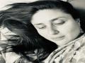 Kareena ‘can’t take her eyes off' her newborn son, shares new picture - Hindi News | Kareena ‘can’t take her eyes off' her newborn son, shares new picture | Latest entertainment News at Lokmattimes.com