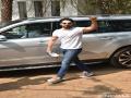 Watch! Groom to be Varun Dhawan arrives at the wedding venue in Alibaug - Hindi News | Watch! Groom to be Varun Dhawan arrives at the wedding venue in Alibaug | Latest entertainment News at Lokmattimes.com