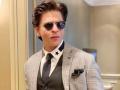 Shah Rukh Khan offers his 4-storey personal office space in Mumbai for quarantine - Hindi News | Shah Rukh Khan offers his 4-storey personal office space in Mumbai for quarantine | Latest entertainment News at Lokmattimes.com